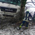 Рятувальники Вінниччини допомагають водіям під час негоди