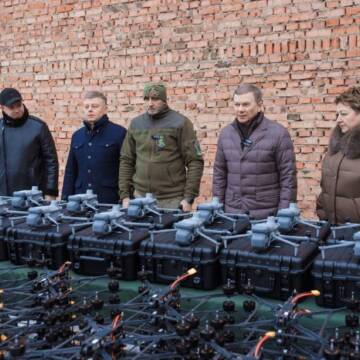 Міжрегіональний гуманітарний штаб передав 59-й бригаді 300 FPV-дронів та 20 Matrice 4T