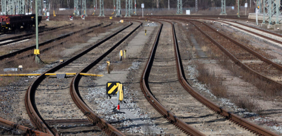 93b0fcd5324e7e9c36b14de85fae6307 Через негоду на Одещині затримуються поїзди, що курсують через Вінниччину