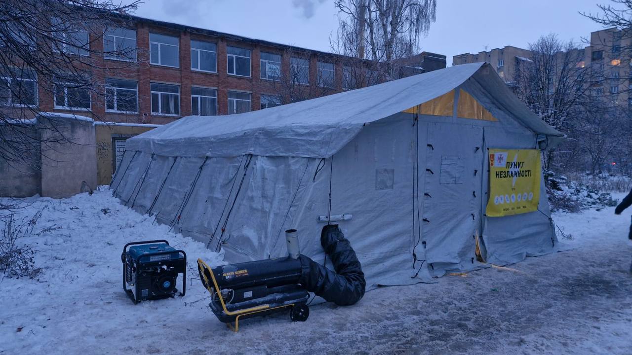 Де у Вінниці зігрітися та зарядити гаджети під час блекауту: адреси пунктів незламності
