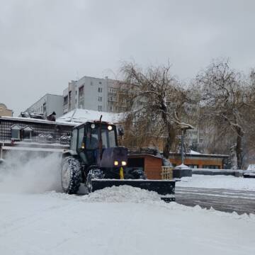 IMG20260130085421 Вінниця проти снігопаду: комунальники працюють цілодобово перед морозами