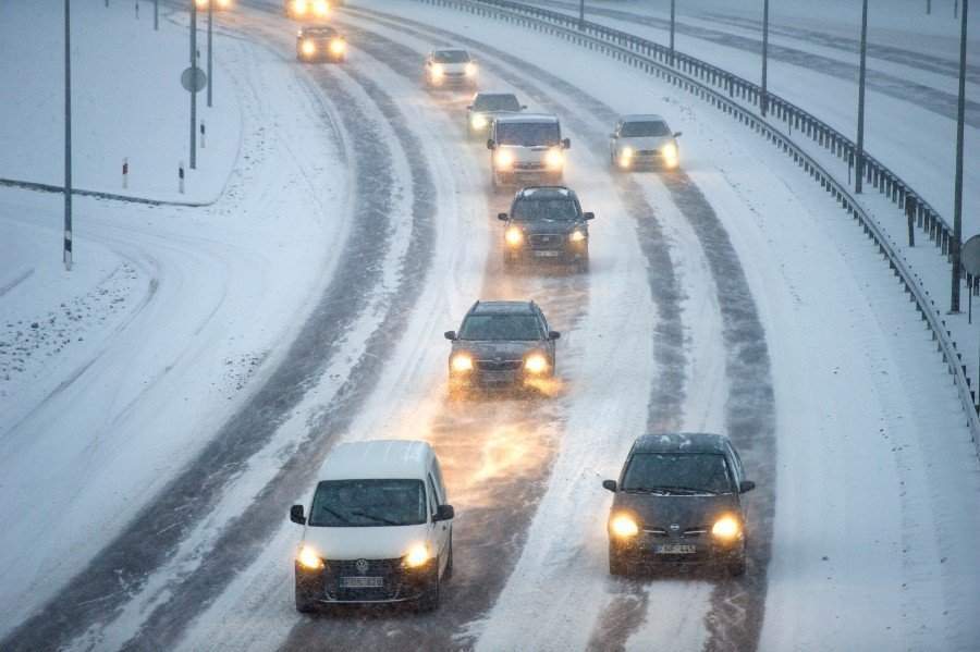 Погода на 5 січня: мороз, сніг та ожеледиця