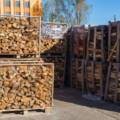 Скільки коштує один куб дров у січні 2026 року: офіційні ціни
