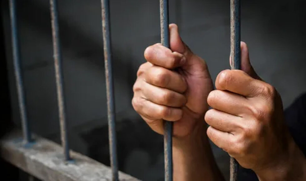 Жителя Вінниччини посадять на 5 років за дії сексуального характеру щодо неповнолітньої падчерки