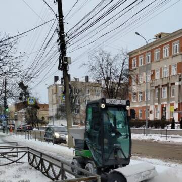 Вінницю очищають від снігу: залучили понад 50 одиниць спецтехніки