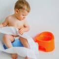 Підгузки під час привчання до горщика: заважають чи допомагають