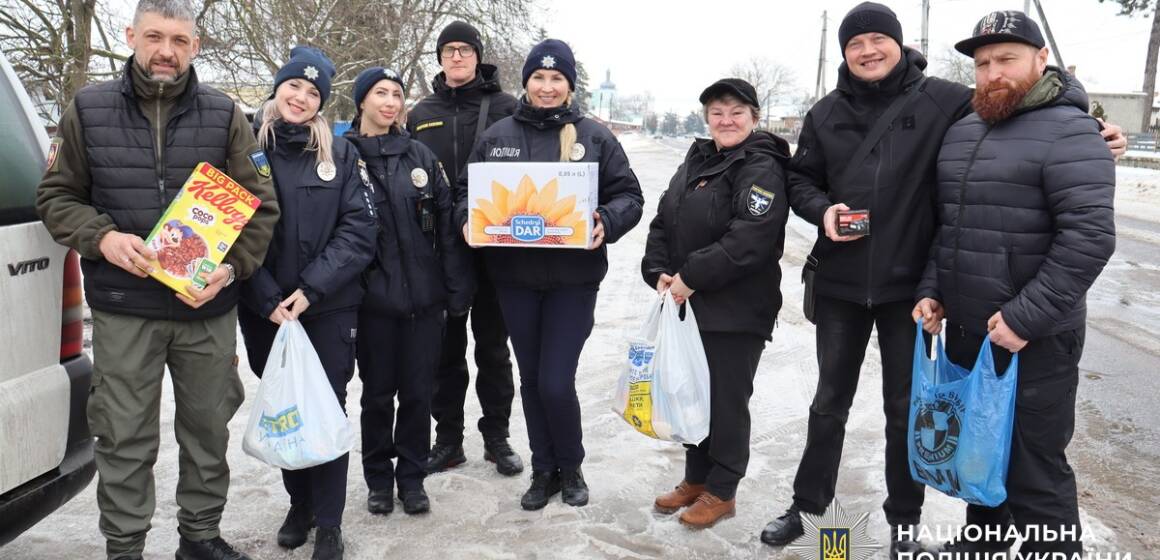 З турботою та підтримкою: вінницькі поліцейські відвідали сім’ї, що потребують допомоги
