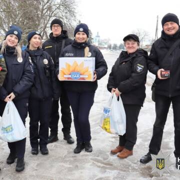 З турботою та підтримкою: вінницькі поліцейські відвідали сім’ї, що потребують допомоги