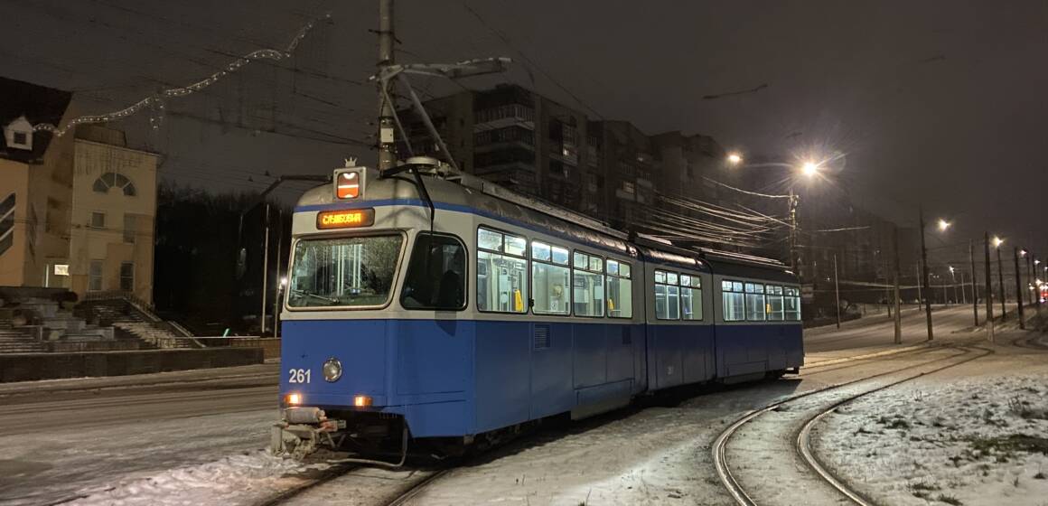 Через складні погодні умови у Вінниці готують електротранспорт до безпечної роботи