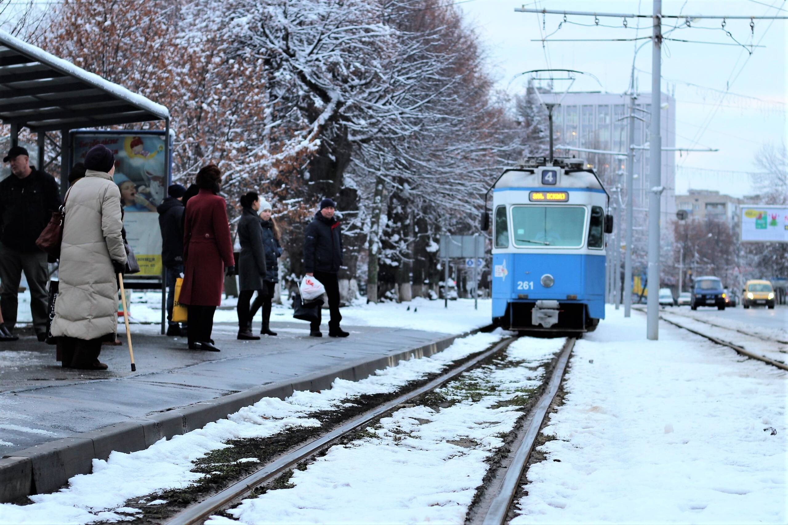 У Вінниці тимчасово обмежили рух трамваїв і тролейбусів через погодні умови