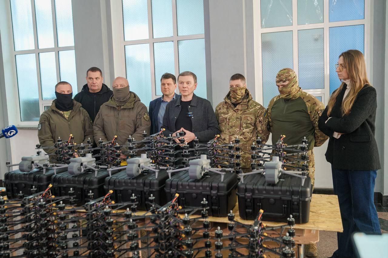 Міжрегіональний координаційний гуманітарний штаб передав «Артану» 100 FPV-дронів та п’ять Matrice 4Е