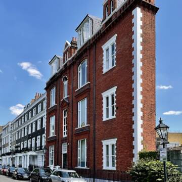 Будинки шириною один метр: як живуть у найвужчих спорудах світу