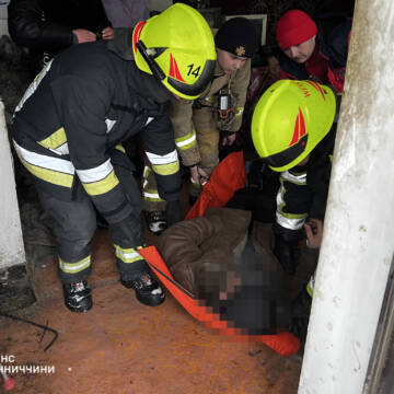 Через негоду на дорогах області бійці ДСНС відбуксирували дві карети швидкої допомоги