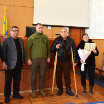 631694995_1215829554072954_6320995713060669329_n У Томашполі вручили нагороду Міноборони воїну, який пройшов через російський полон