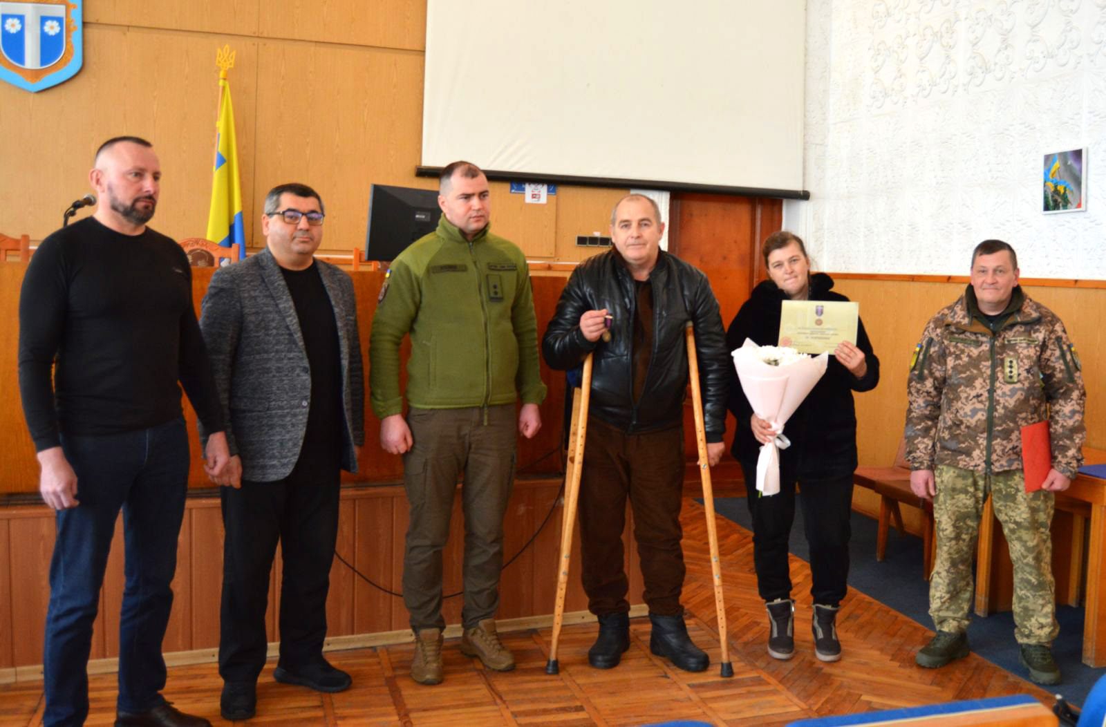 У Томашполі вручили нагороду Міноборони воїну, який пройшов через російський полон