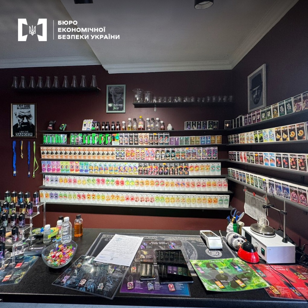 На Вінниччині викрили підпільну торгівлю рідинами для електронних сигарет