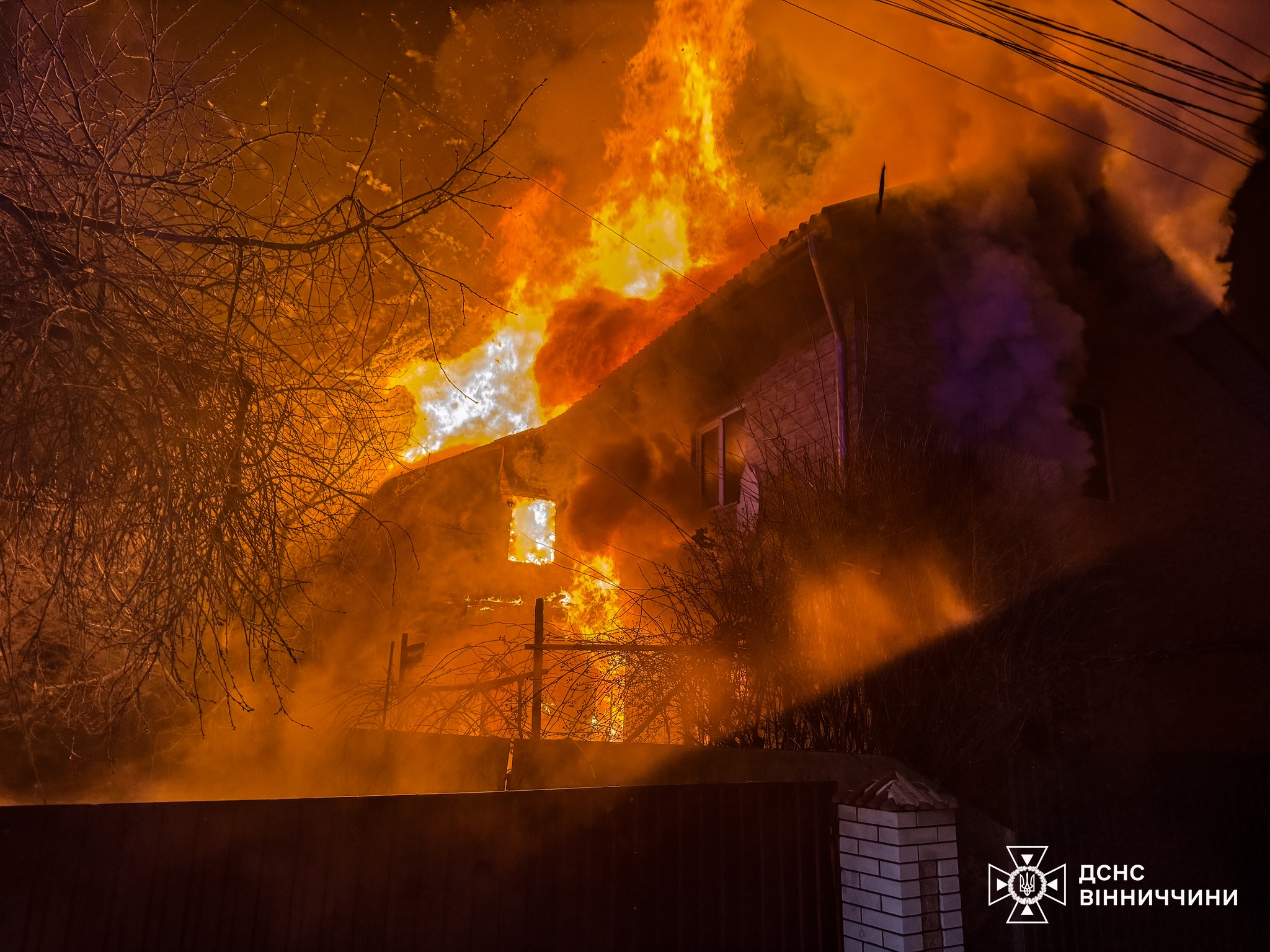 Рятувальники шість разів виїжджали на пожежі: що стало причиною загорянь на Вінниччині