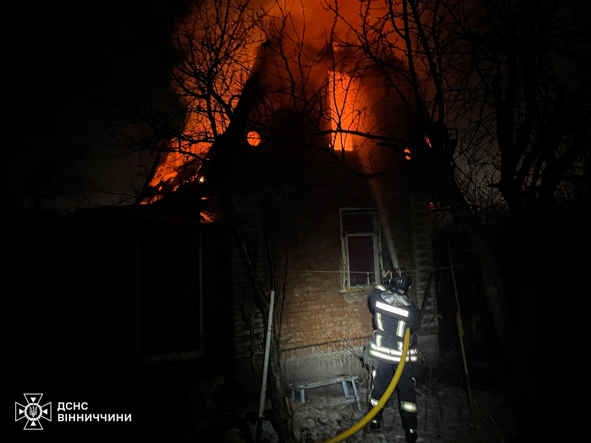 Згорів у власному помешканні чоловік на Вінниччині