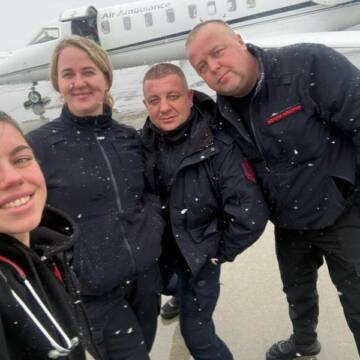 638448283_1434245304704688_92157 (1) Шанс на життя: пацієнта з важкими опіками евакуювали з Вінниці до Польщі