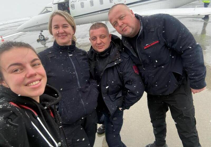 Шанс на життя: пацієнта з важкими опіками евакуювали з Вінниці до Польщі