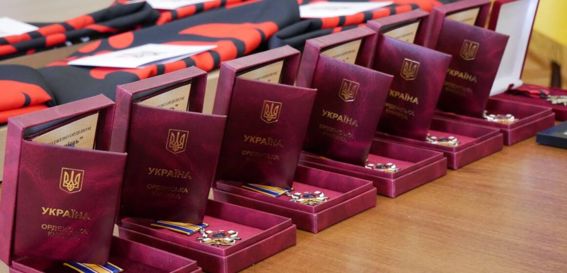 У Вінниці родинам шістьох полеглих захисників передали посмертні нагороди