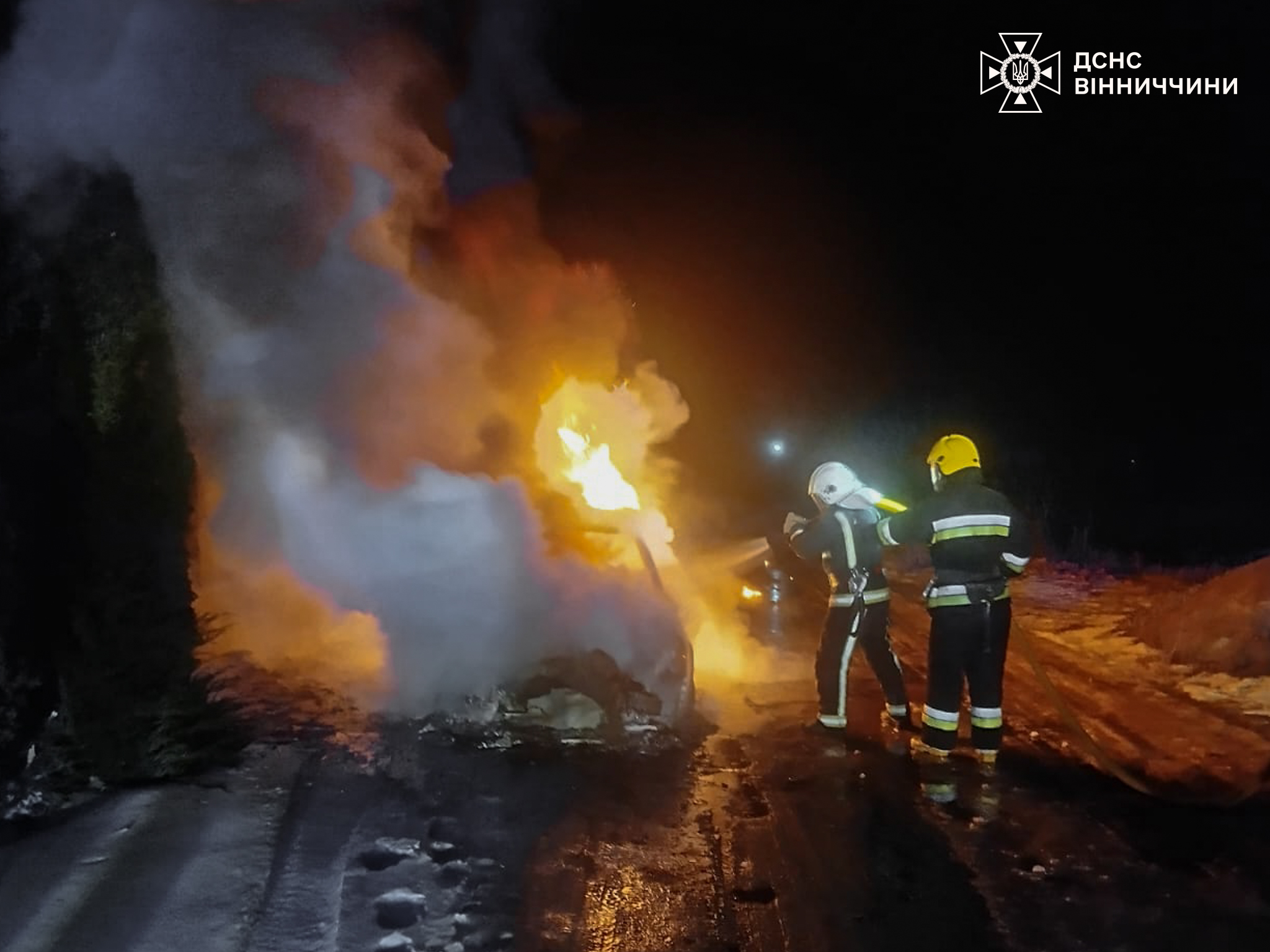 Вогонь у ресторані та пожежу на фермі ліквідували рятувальники Вінниччини