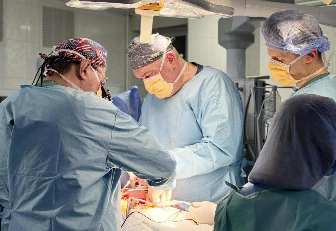 У Вінниці врятували жінку під час надскладної операції на серці
