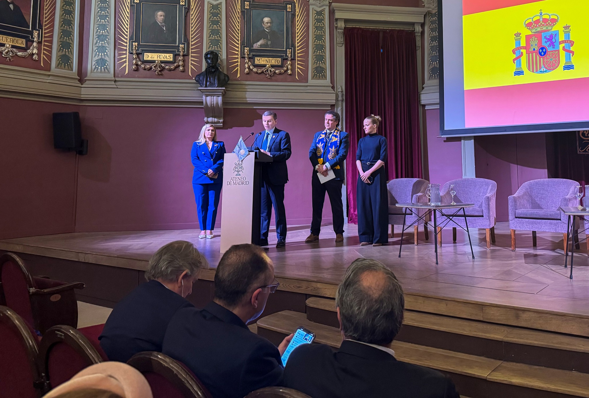 Енергоавтономія та інвестиції: Вінниця презентувала стратегію модернізації міст на Глобальному форумі в Мадриді