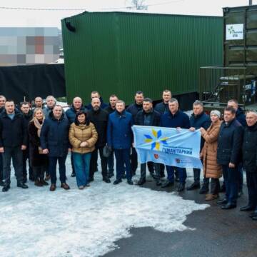 Три мобільні лазні, багі, автівка та 100 пічок-буржуйок: Міжрегіональний координаційний гуманітарний штаб передав допомогу ЗСУ