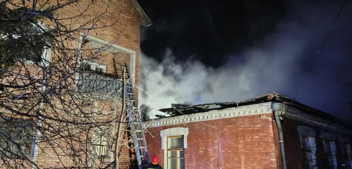 Горіли приватні будинки на Вінниччині