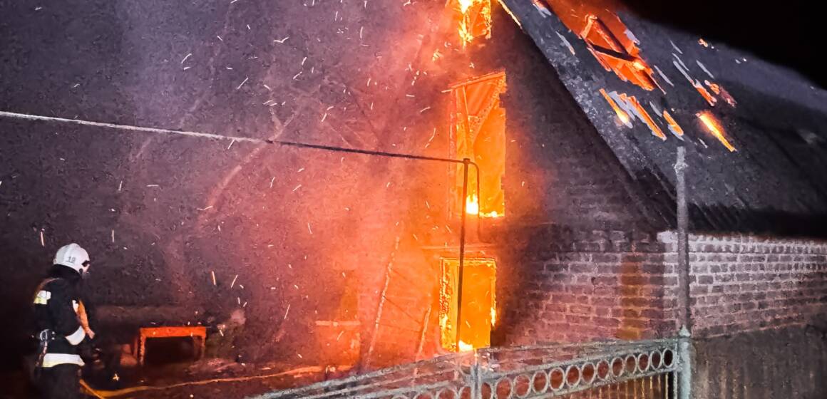 Рятувальники Вінниччини ліквідували займання у будинках та легковику на Вишеньці