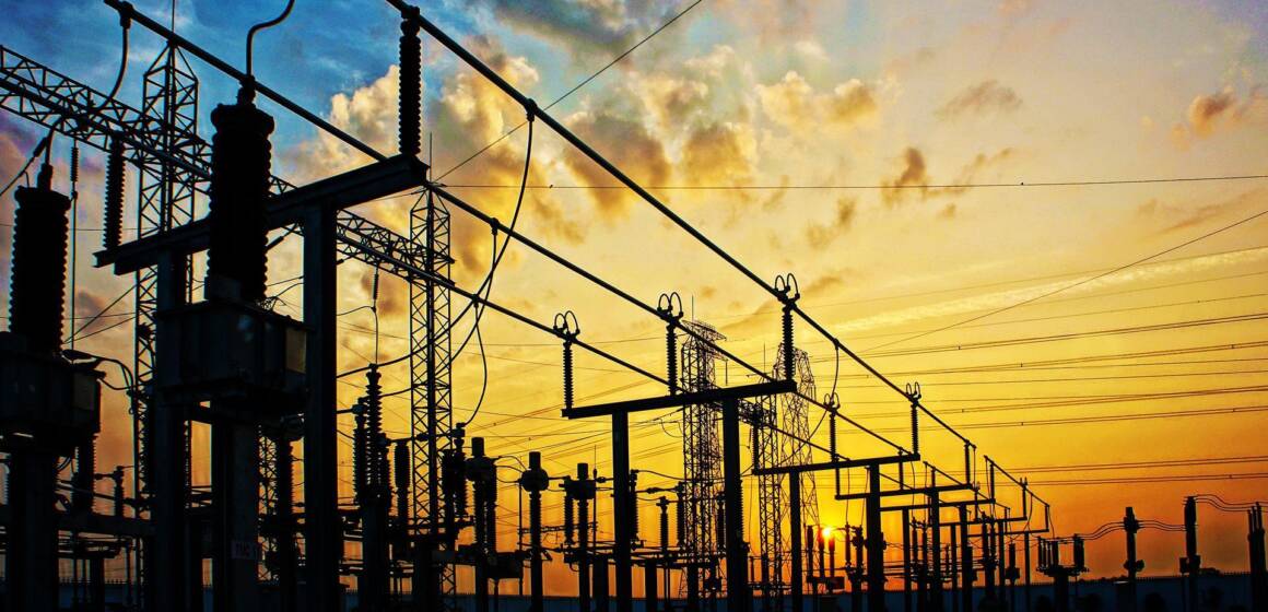 Відключення світла 27 лютого: актуальні графіки для вінничан