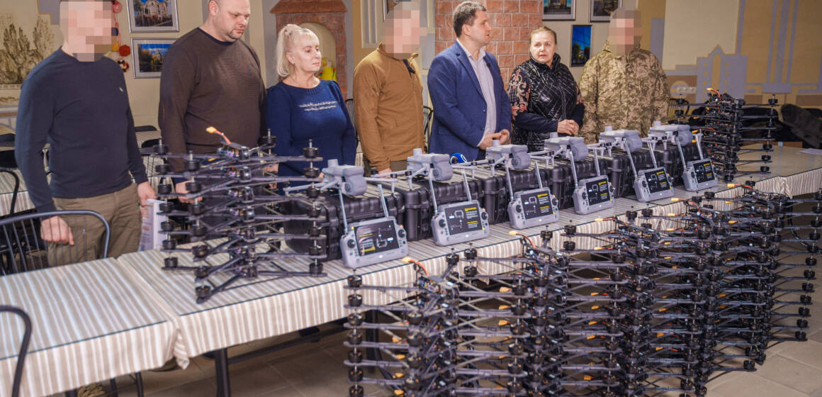 Вінниця передала на фронт 80 FPV-дронів та 6 «Матріксів»