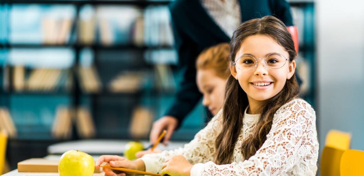 YAk-pidtrymaty-uchniv-z-OOP.-Adaptatsii-seredovyshha-strategiy-zavdan-i-otsinyuvannya-e1606488098187 У Вінниці зростає кількість дітей, яких забезпечують асистентами в школах та садках