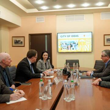 У Вінниці відбулася зустріч із делегацією НАТО: головні теми переговорів