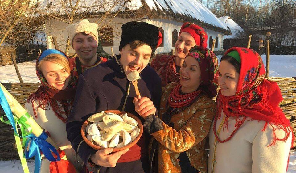 full_144129875_10151644669839977_8020691935080299276_njpg_c3148d Вареники замість «блінів»: як правильно святкувати українську Масницю