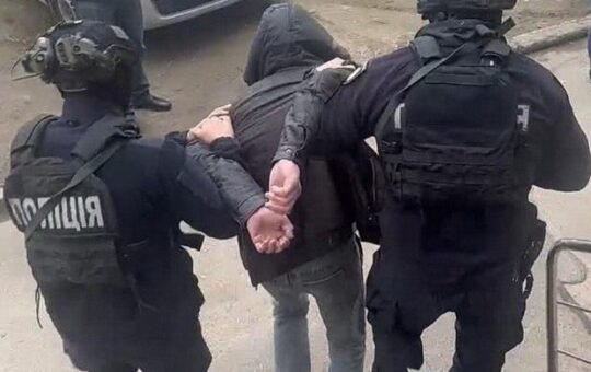 8 років тюрми за відібрану сумку присудили у Вінниці рецидивісту