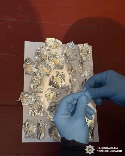 У Жмеринці 62-річна пенсіонерка торгувала амфетаміном «з рук в руки»