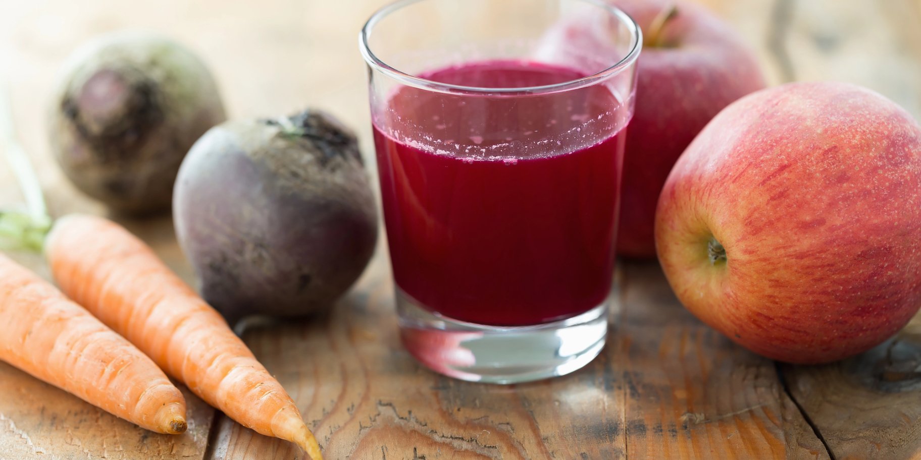Сік із трьох доступних інгредієнтів: що буде з організмом, якщо пити його щодня