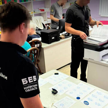 У Вінниці співробітники БЕБ проводять слідчі дії в одного із забудовників