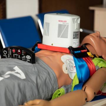 4bb8bb99e7ddb49b97b3836c2caf14b7 На Вінниччині вісім медзакладів отримали кардіосистеми для реанімації серця та легенів