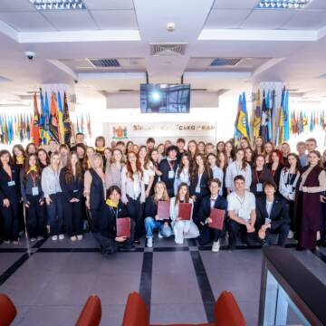 5305637603027655382 Лідери учнівського самоврядування п’яти міст України об’єдналися у Вінниці на форумі «Покоління свідомих»