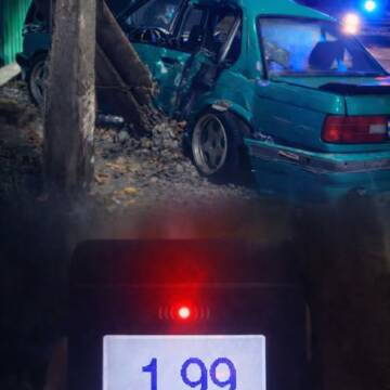 У Вінниці п’яний водій влетів у стовп