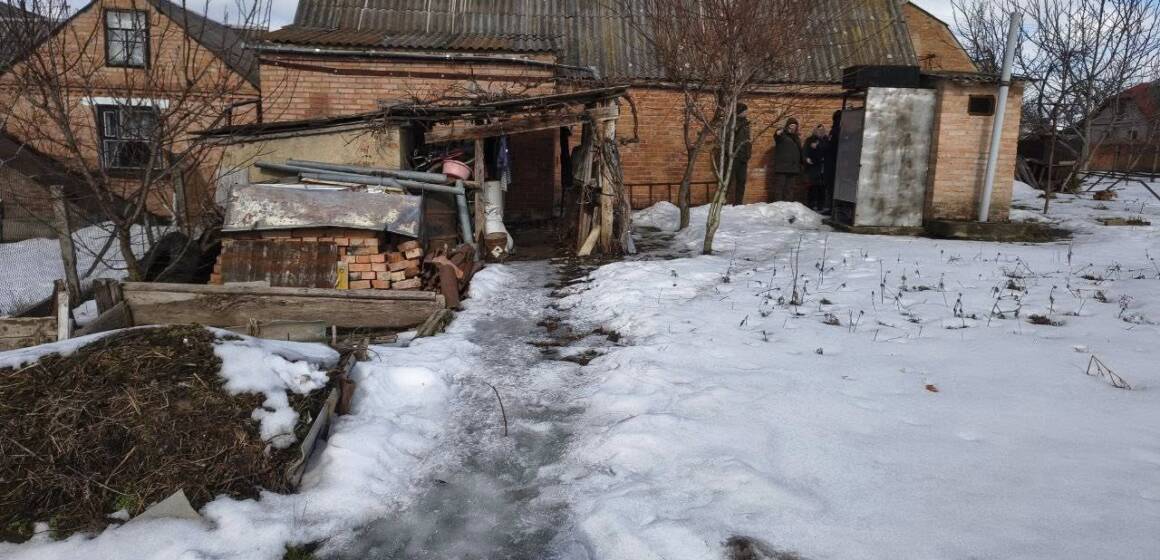 646772570_1347298814101589_5909936136510100970_n У Вінницьких Хуторах мешканки зливали рідкі відходи на подвір’я