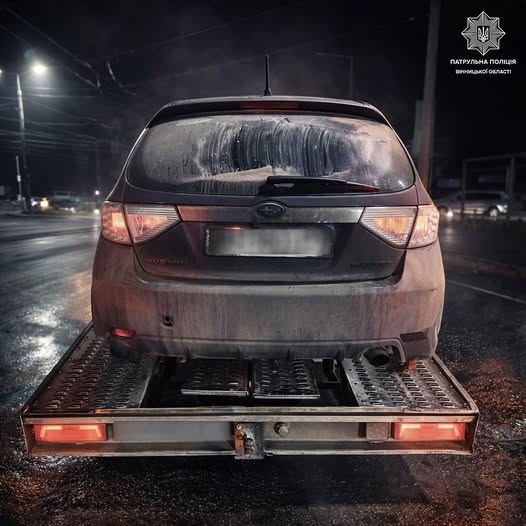 Патрульні зупинили водія без прав і під дією наркотиків