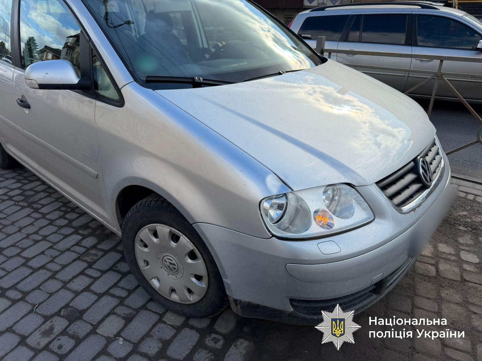 Восьмирічна дитина потрапила під колеса авто у Вінницькому районі