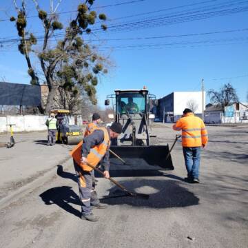 Дорожники ремонтують вулиці Вінниці: на яких ділянках тривають роботи