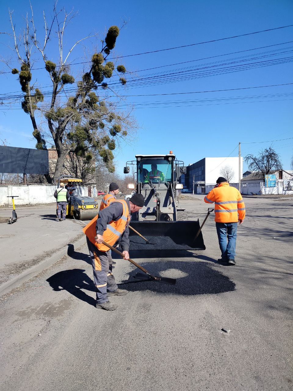 Дорожники ремонтують вулиці Вінниці: на яких ділянках тривають роботи