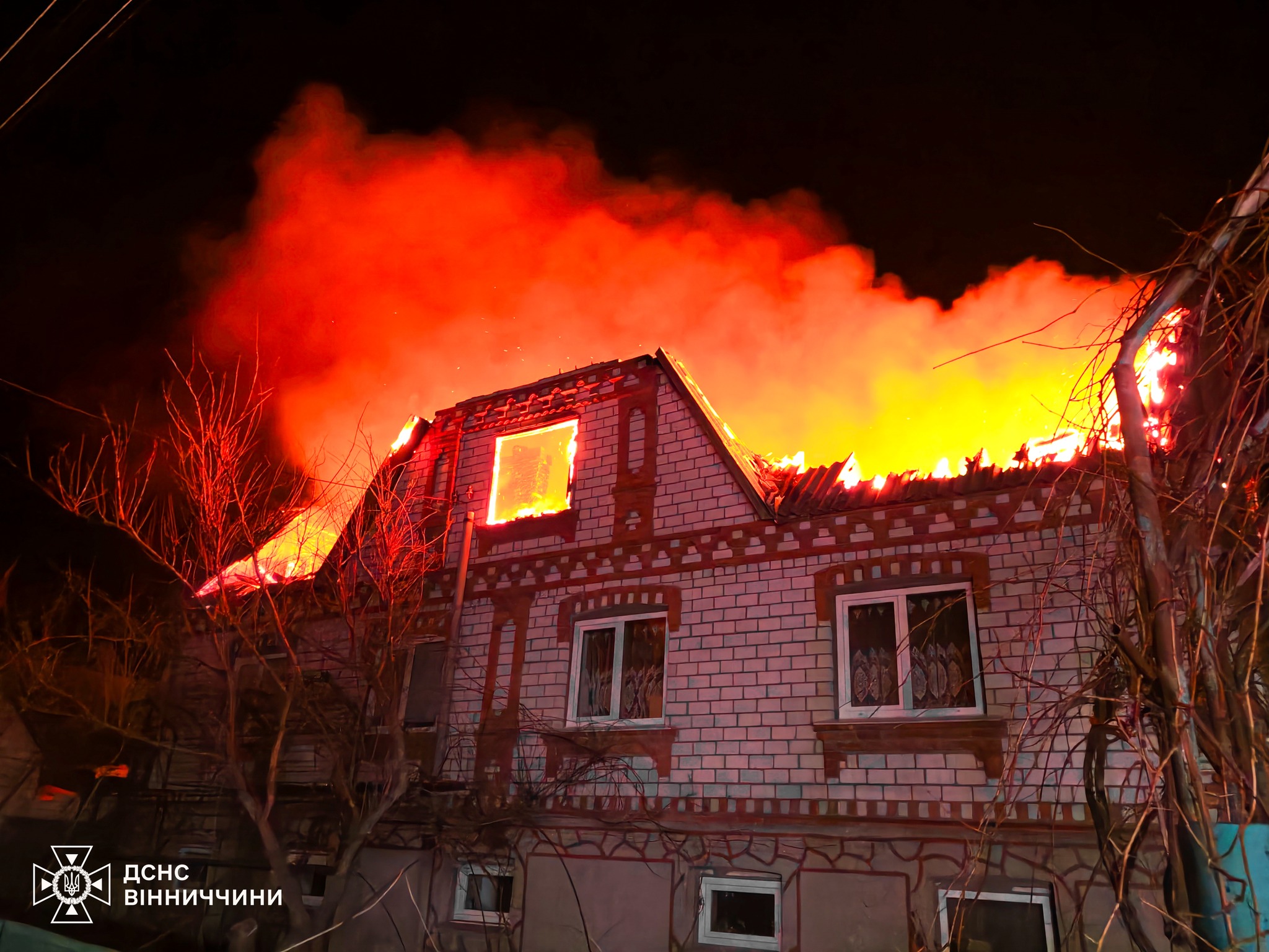 За добу на Вінниччині сталося 10 пожеж: горіли будинки та суха трава