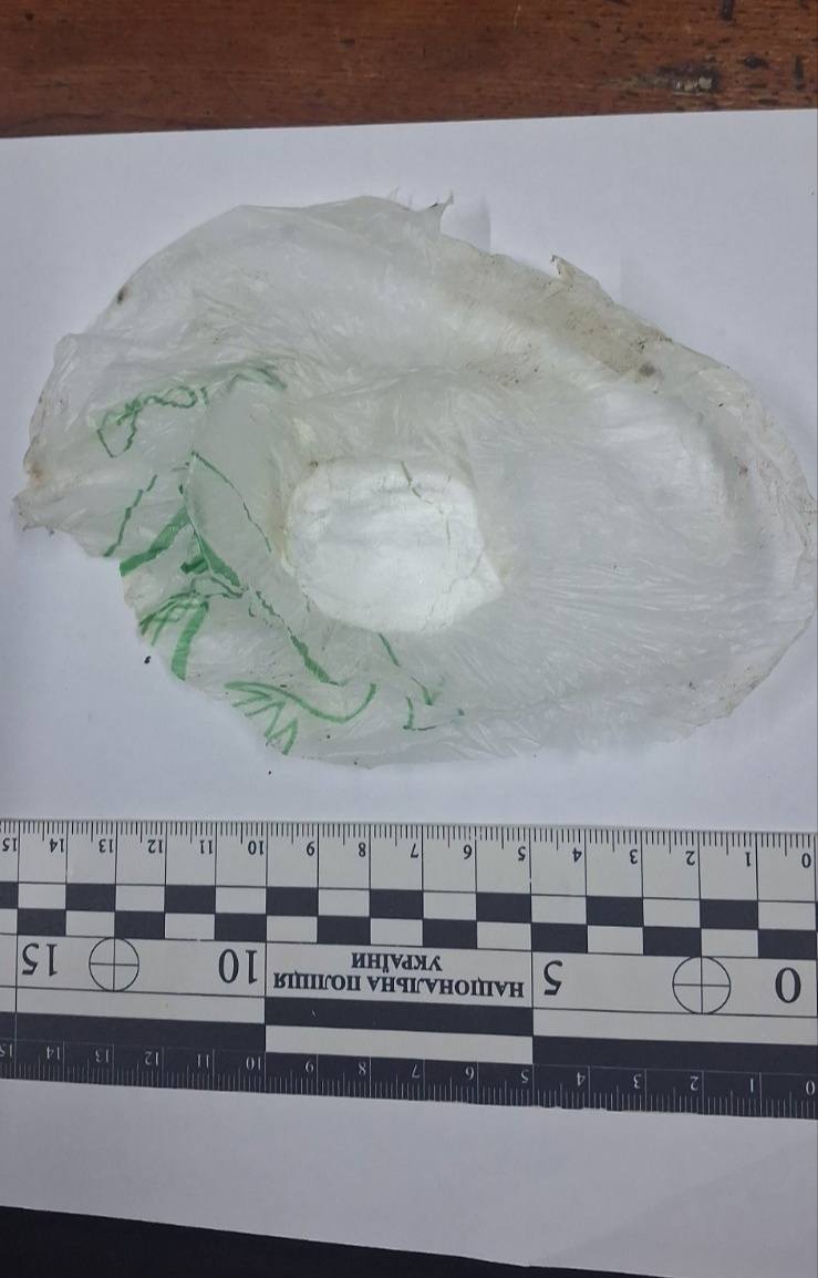 До Стрижавської колонії намагалися передати наркотики, сховавши їх у моркві